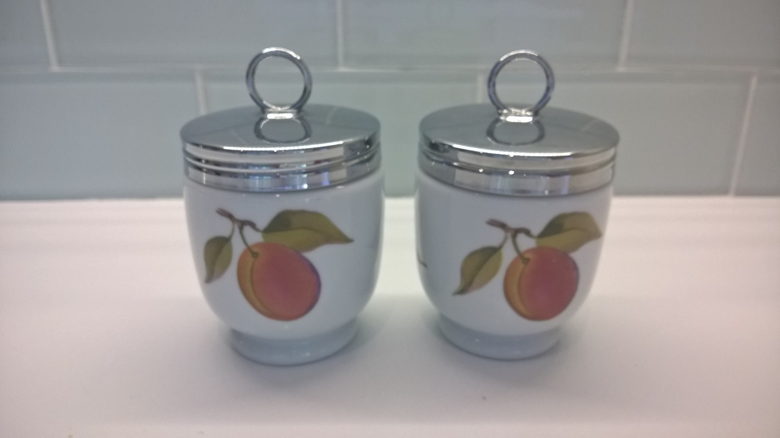 Vintage Royal Worcester English Porcelain Evesham Gold King Size Egg Coddler (2)