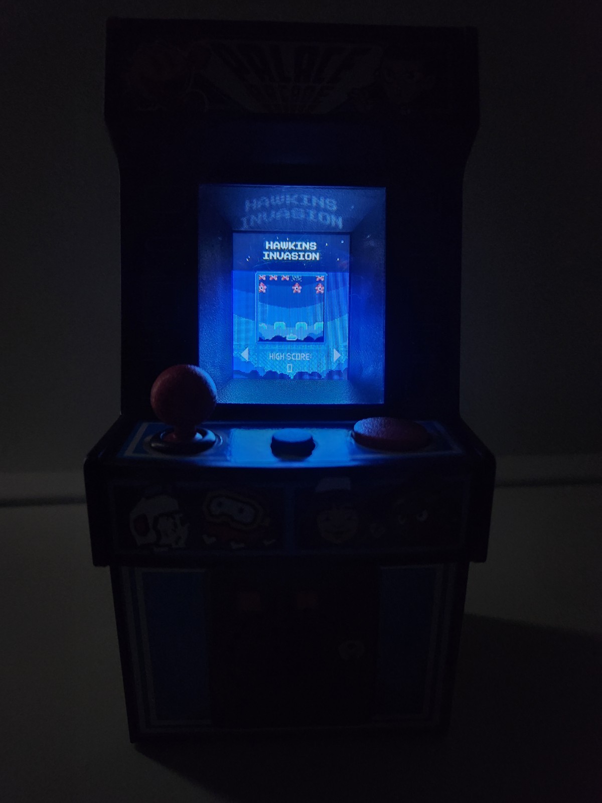 STRANGER THINGS Palace Arcade Hasbro Mini Video Games-20 Retro 80s Games Works!