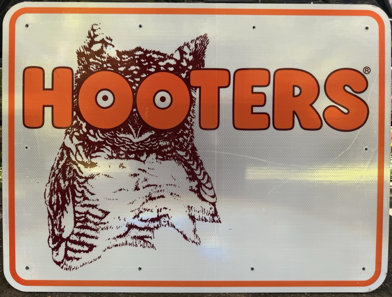 Hooters Freeway Sign 3’x4’