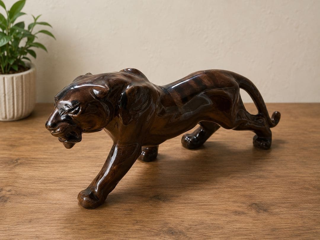 Ceramic tiger figurine approximately 30cm brown