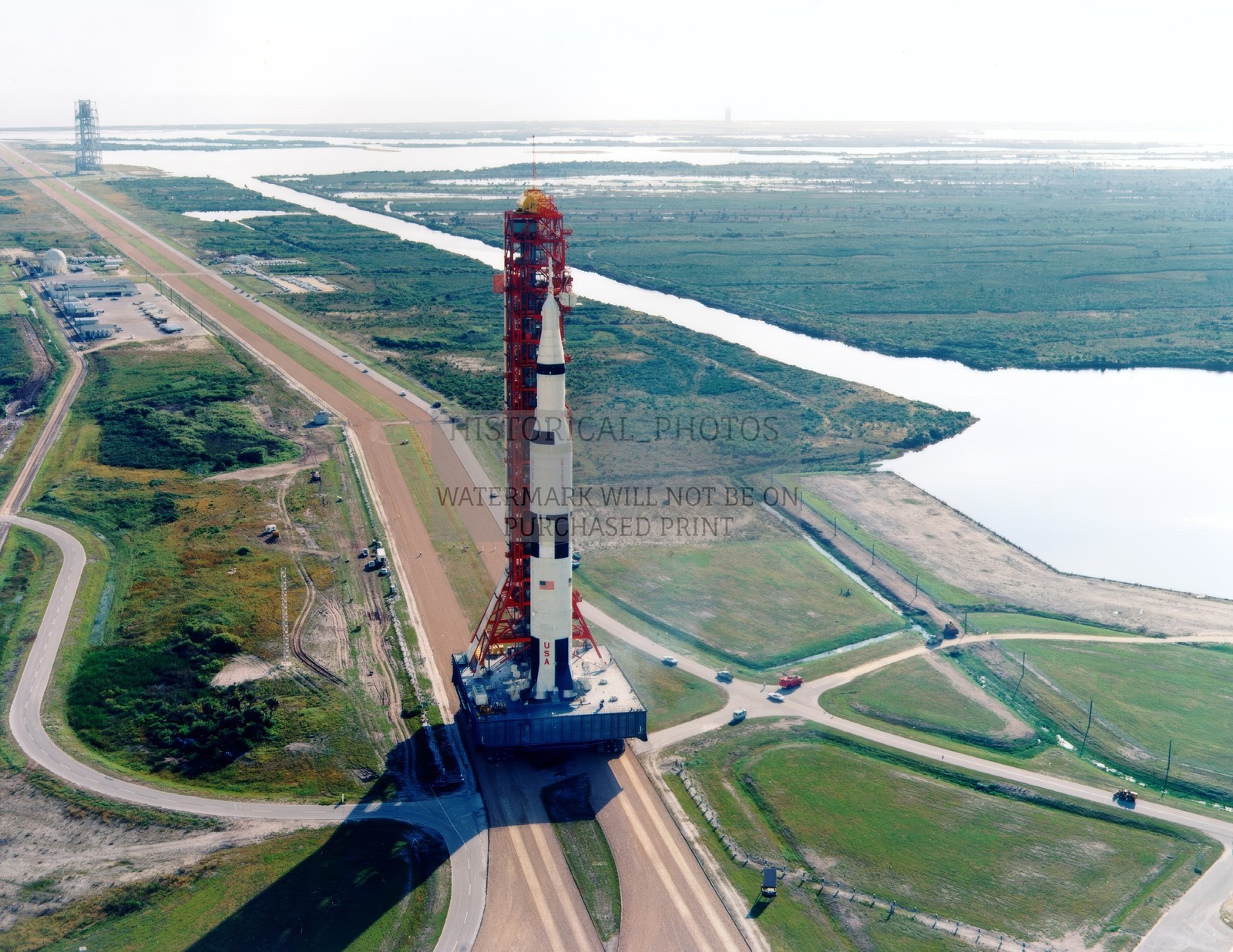 SATURN V ROCKET ROLLOUT TO LAUNCH PAD APOLLO 8 1968 8.5X11 PHOTO