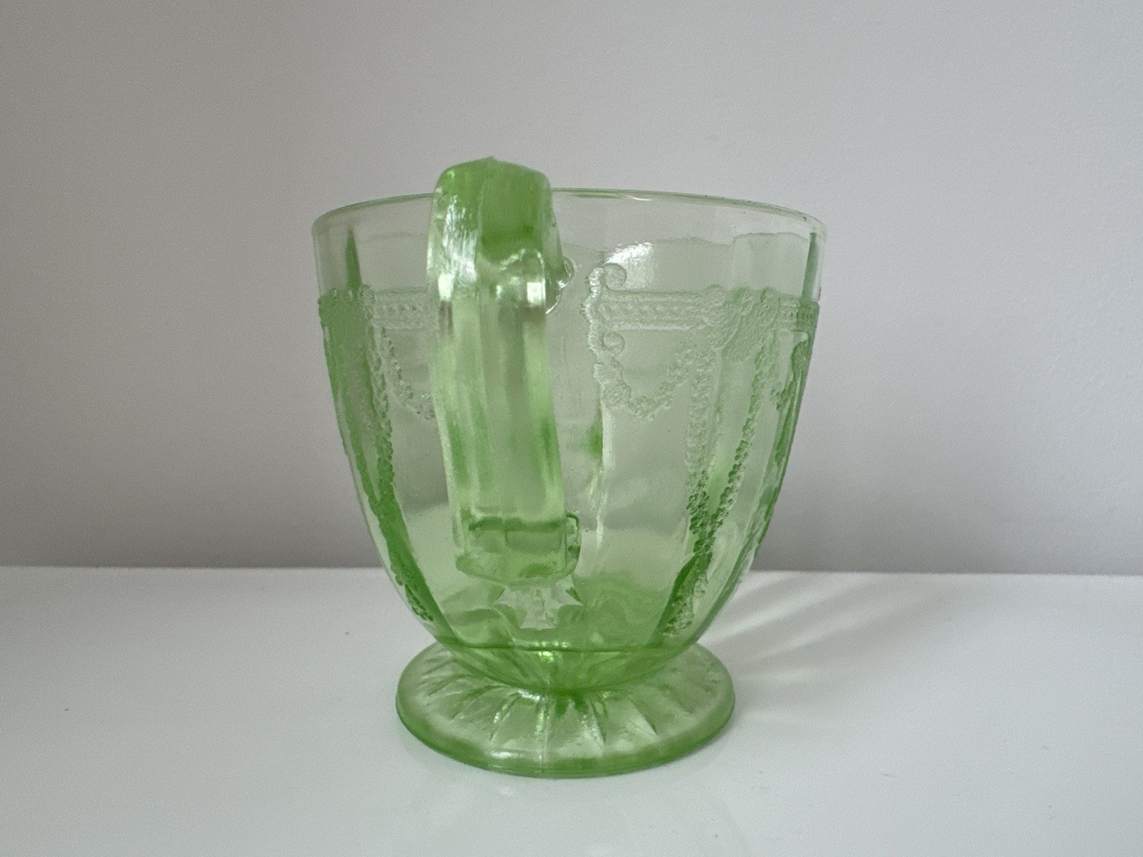 Uranium Depression Glass Anchor Hocking Cameo Ballerina creamer & sugar set GLOW