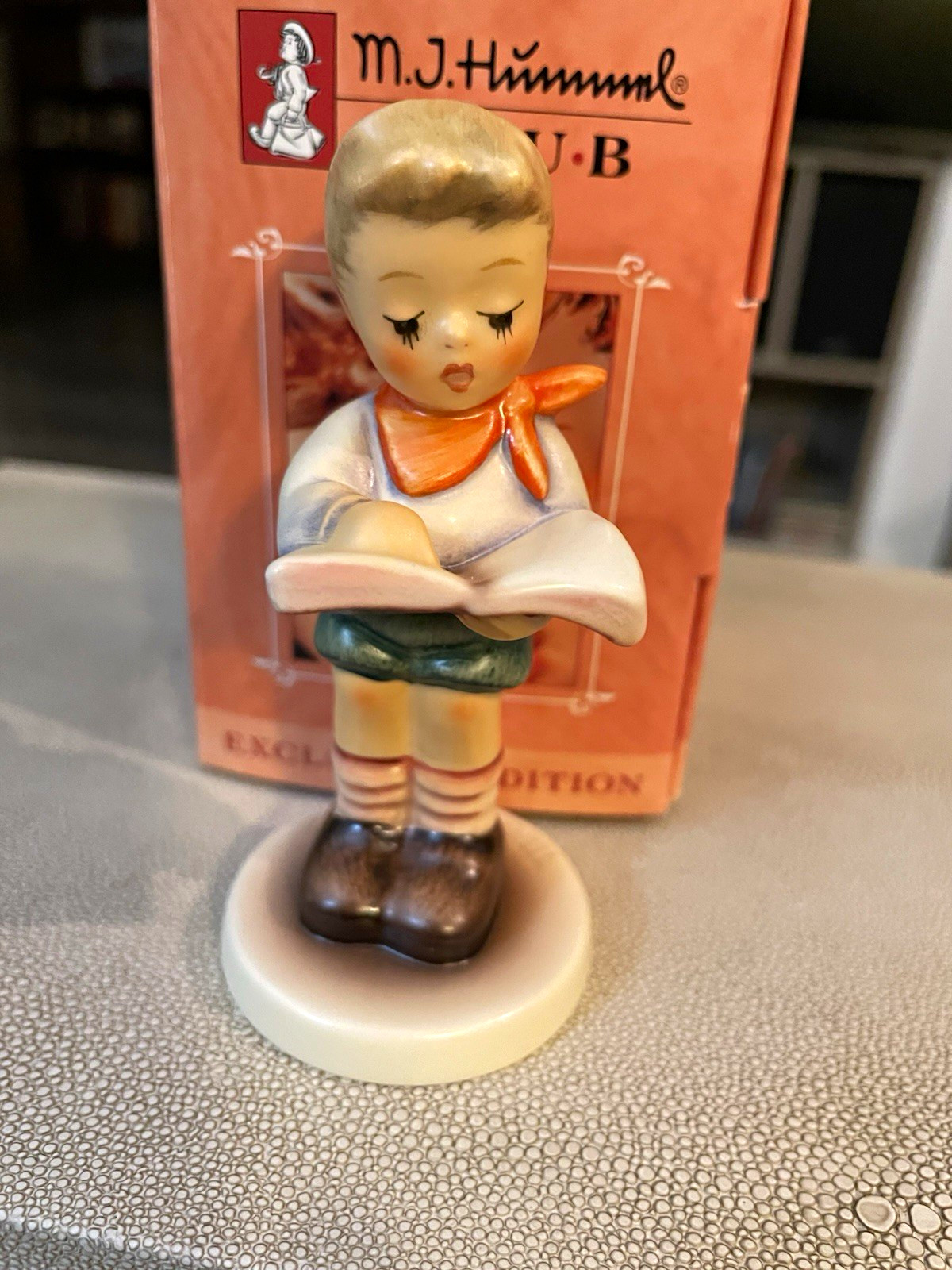 M.I. Hummel Club ABC-Stunde Honor Student Exclusive Porcelain 2000