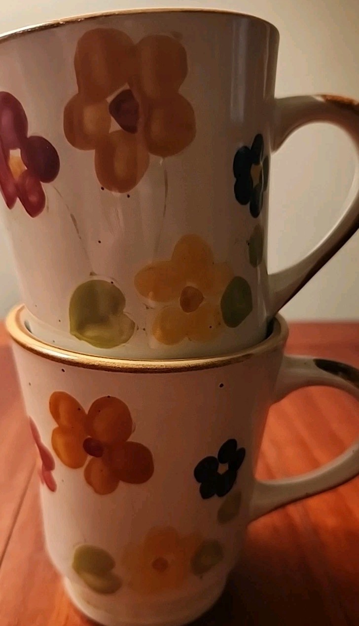 Stonecrest 902 Ardie Korea Stoneware Coffee Mug Floral Korea Grannycore 70’s