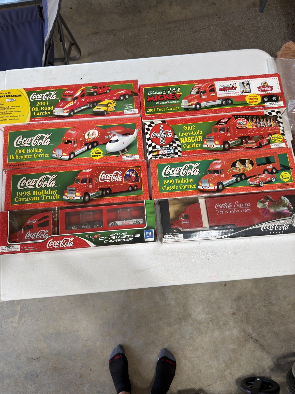 Coca Cola 1998-2004 Coke Truck CARRIER SEMI SET Of 8 Santa Holiday NIB