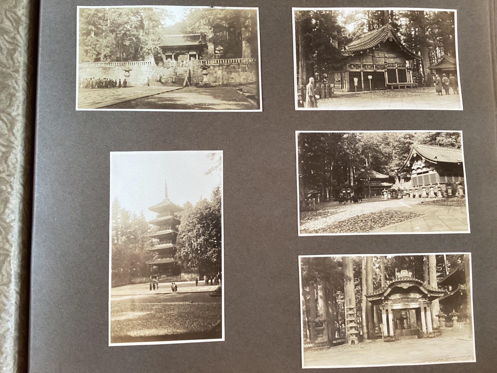 Album of 264 photos Belgian colony in Hong Kong / China… circa 1945/1950s