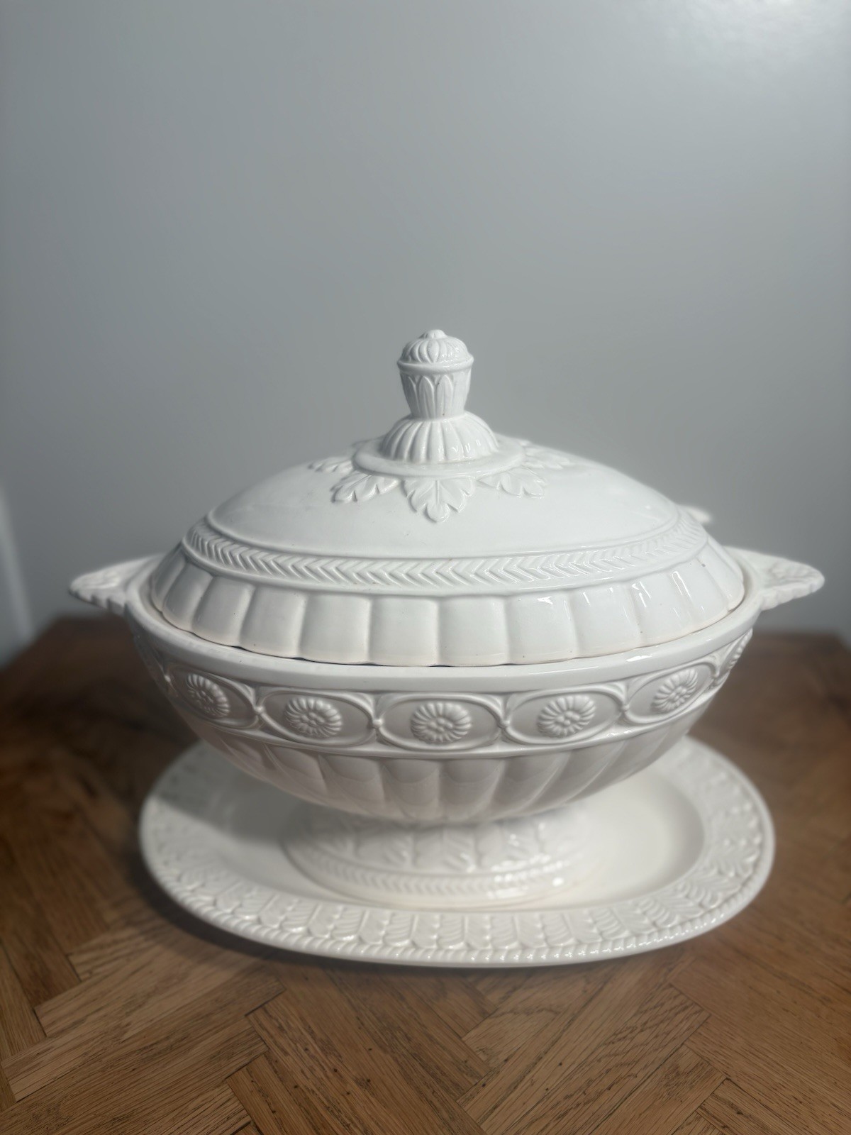 Vintage White Ceramic Soup Tureen Set Lid Ladle Tray 6 Bowls Embossed MCM