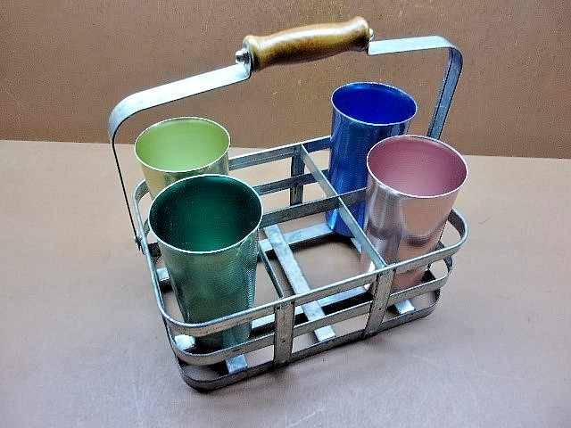 4 VINTAGE WEST BEND ALUMINUM ANODIZED DRINKING CUPS TUMBLERS w/Holder Neat Lot!