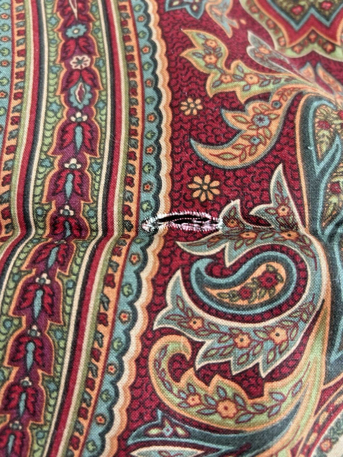 Ralph Lauren HAMPTON SQUARE PAISLEY RED Cotton Upholstery Fabric 1.6 Yards x 54″