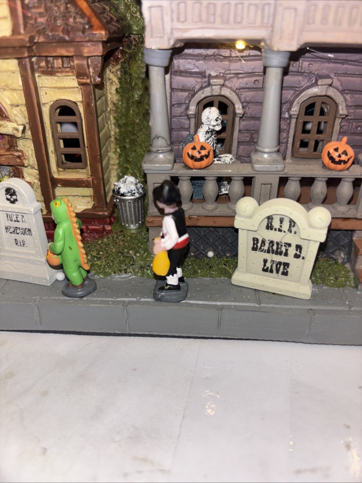 Lemax Spooky Town Haunted Estates Halloween Village Exclusive NIB