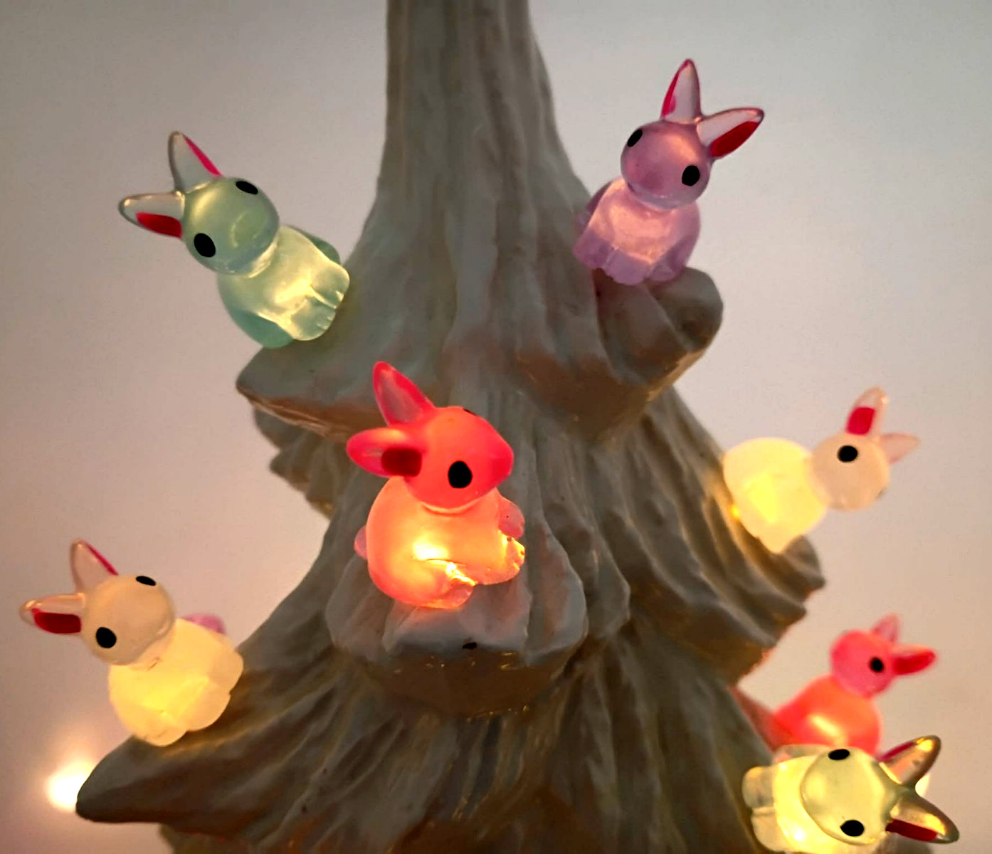 7 Cute Accent Easter Bunny Bulbs for Ceramic Christmas Tree Lights twist *NEW*