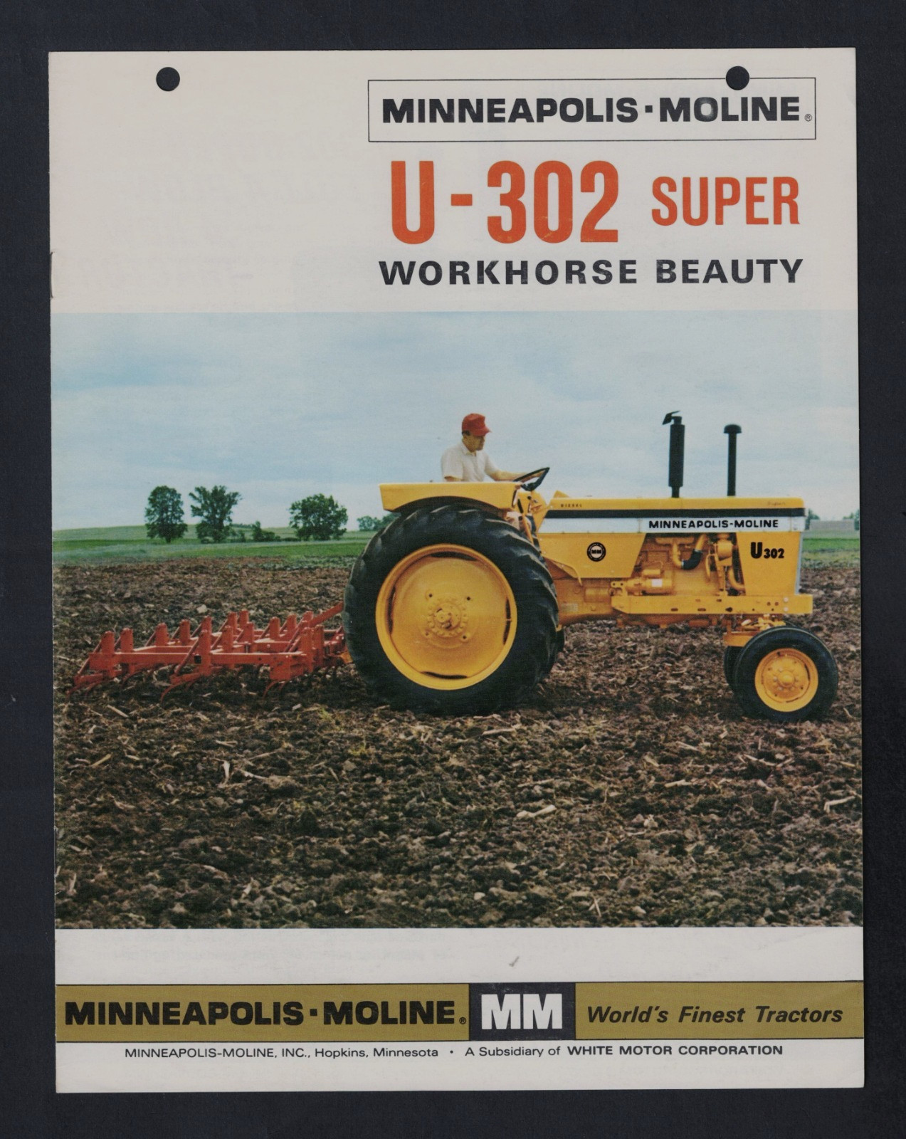 MINNEAPOLIS-MOLINE U 302 SUPER TRACTOR 8 PAGE BROCHURE 6/68