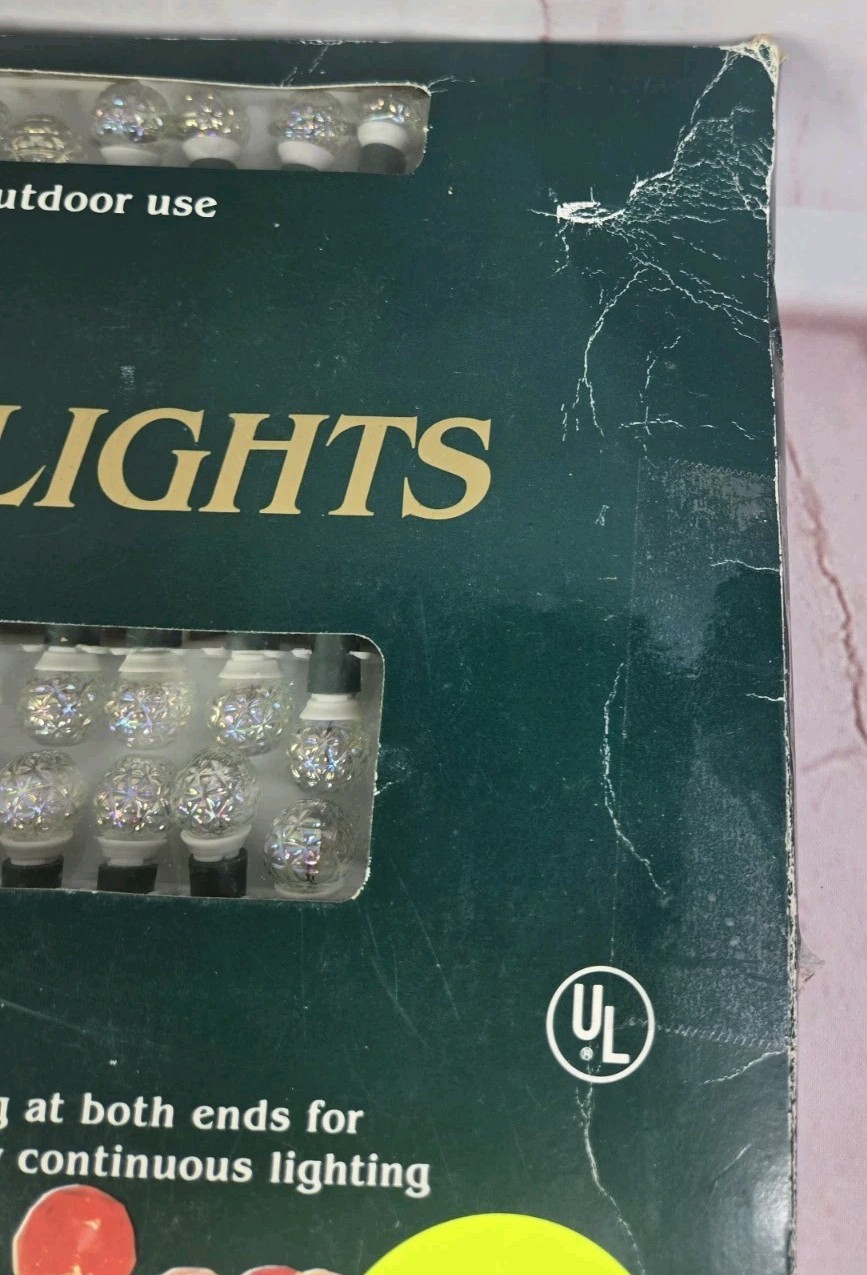 1992 Holiday Highlights Christmas Indoor Outdoor 70 Jewel Ball White Lights