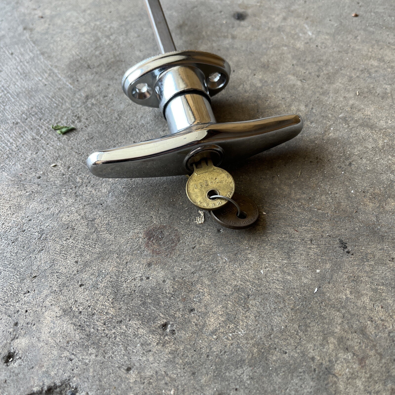 Bauer CH751 Replacement Keys for T-Handles, Camper With T Handle Included