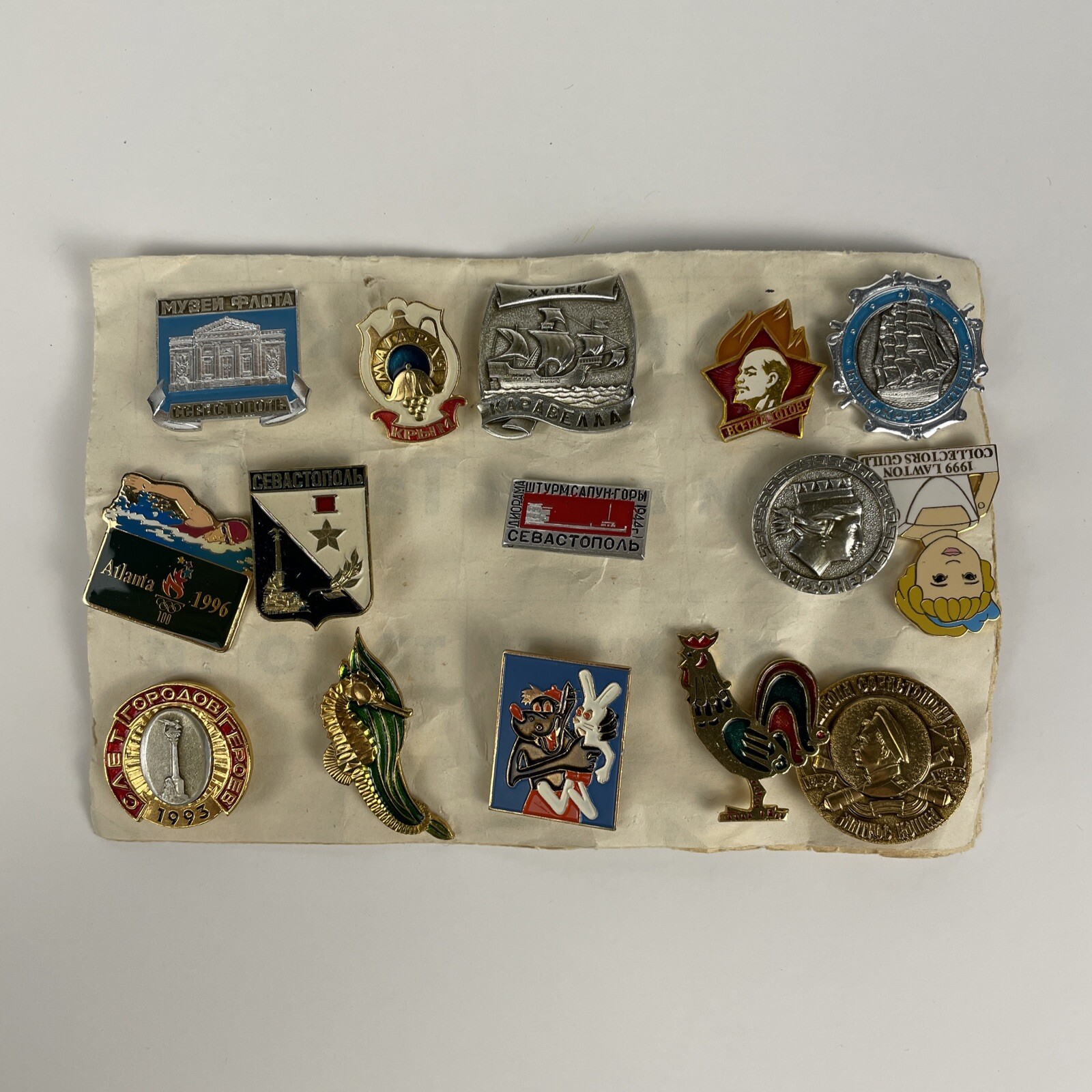 Vintage Pins – Mixed Lot Of 15 Pins – From Germany, Russia, USA, Etc. See Photos