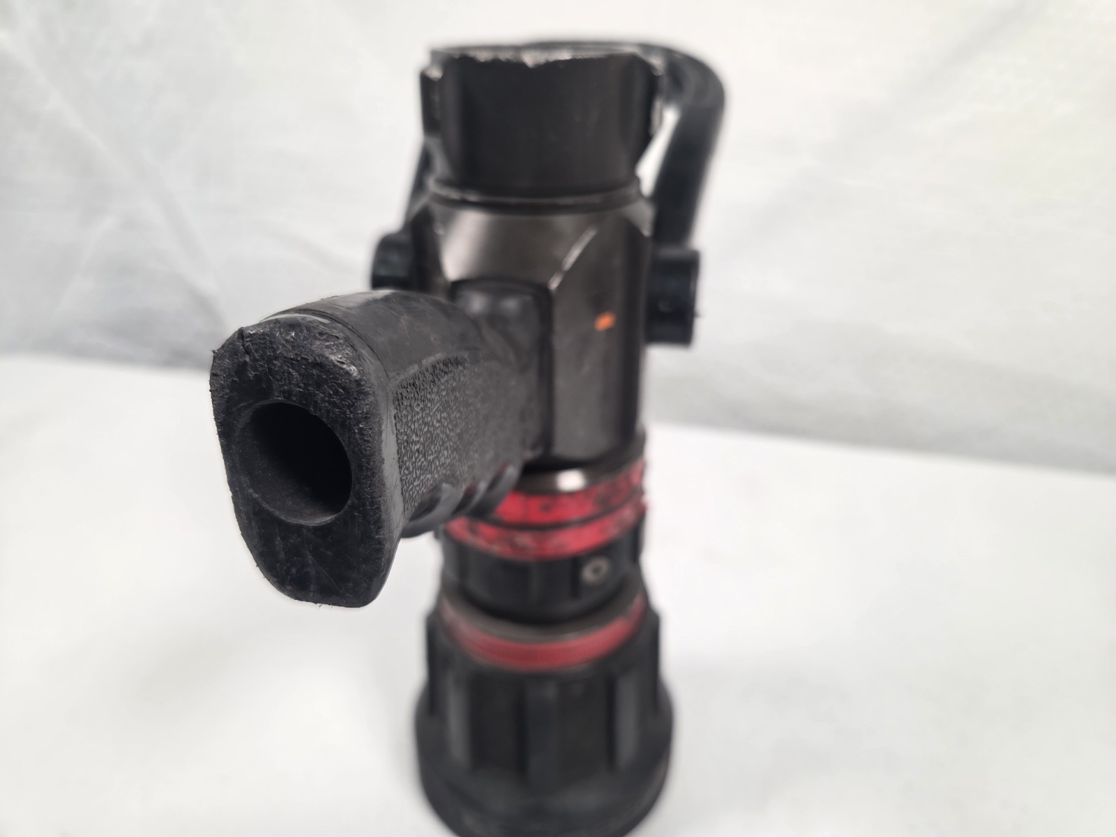 Akron Style 1723 Mid-Range Turbojet Fire Fighting Nozzle With Grip