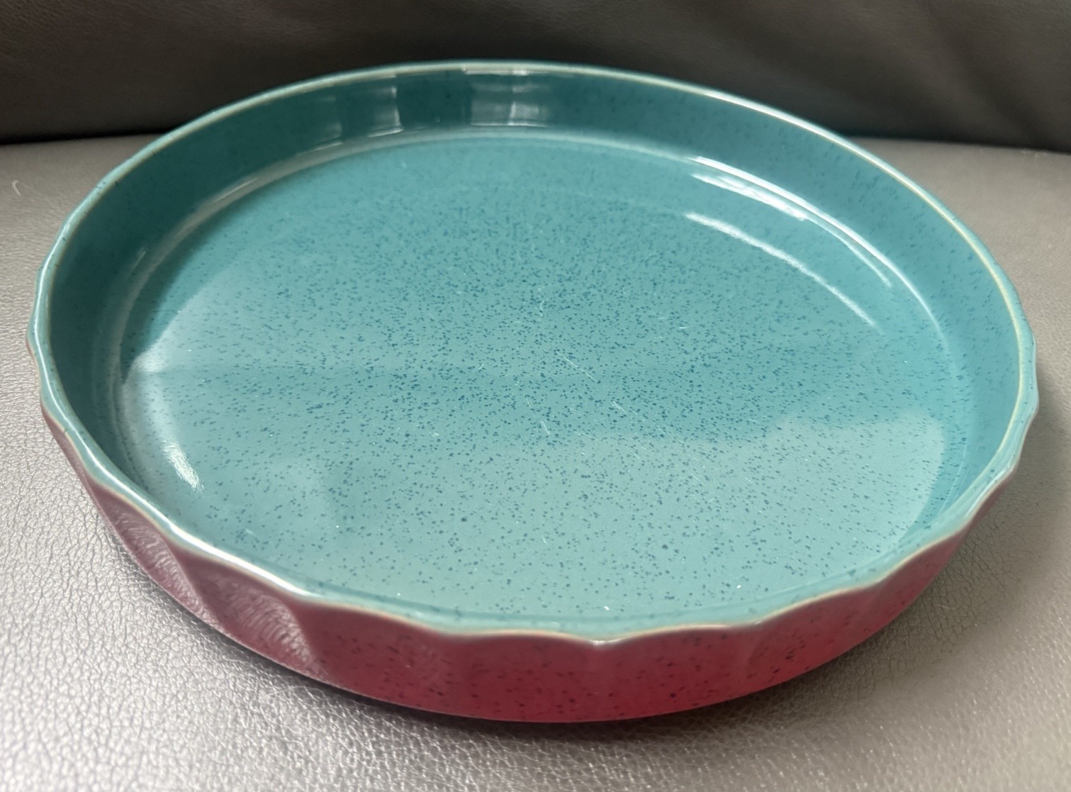 Denby Of England Classics Harlequin Green And Red W/Black Specs Quiche/Tart Dish