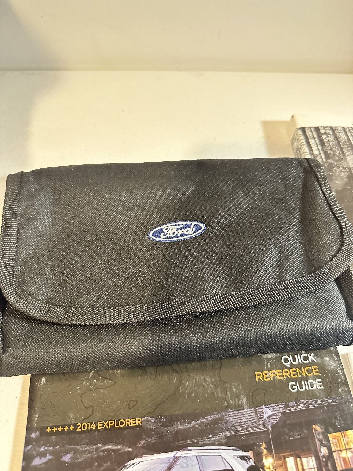 2014 Ford Explorer Owner’s Manual Set