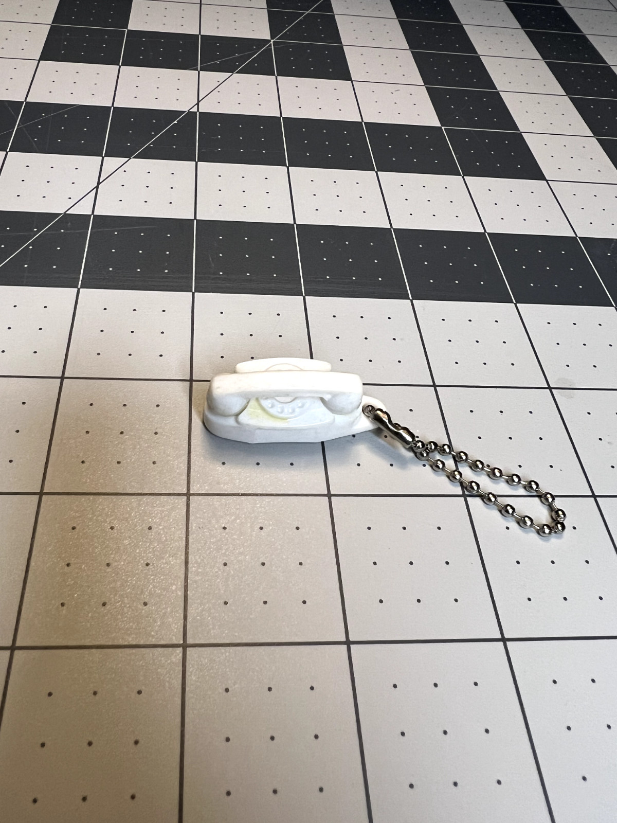 Vintage The Princess Phone Keychain – “It’s Little, It’s Lovely, It Lights” Read