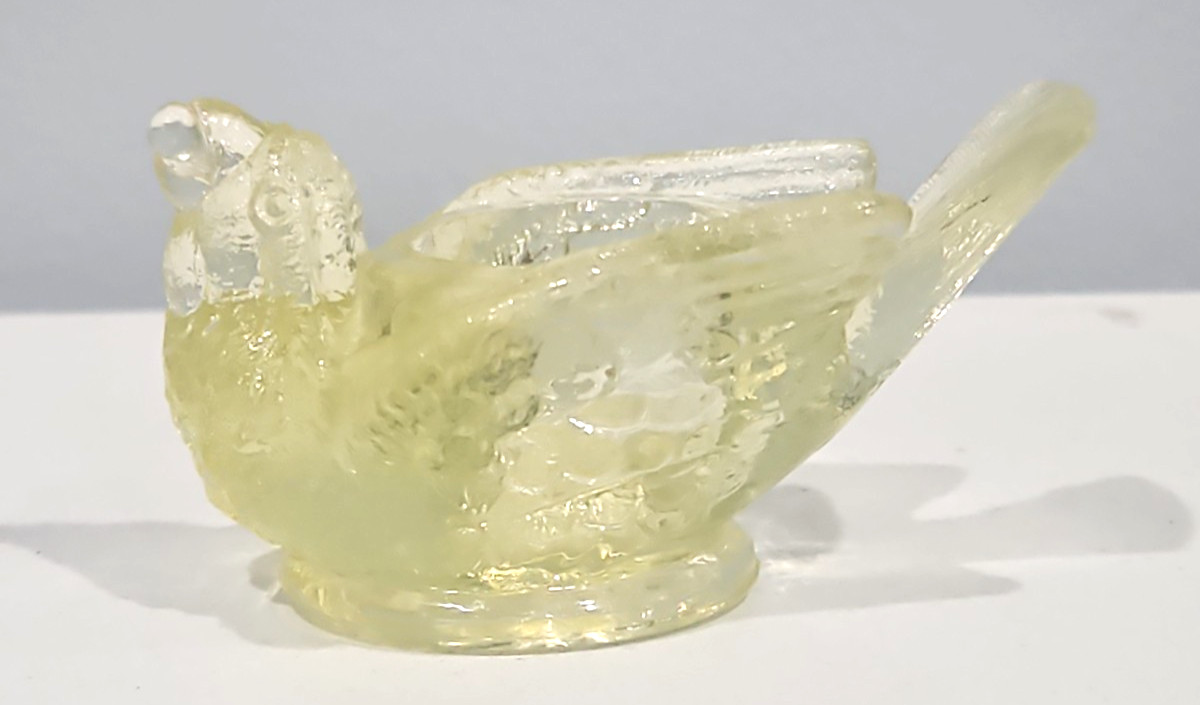 Degenhart Vaseline Yellow Vintage Glass “Bird with Berry” Open Salt Cellar 3″