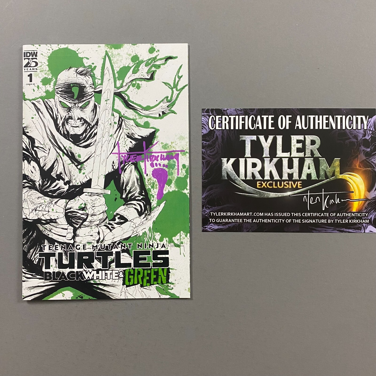 TMNT BLACK WHITE & GREEN 1 TYLER KIRKHAM VARIANT SIGNED SKETCH COA (2024, IDW)