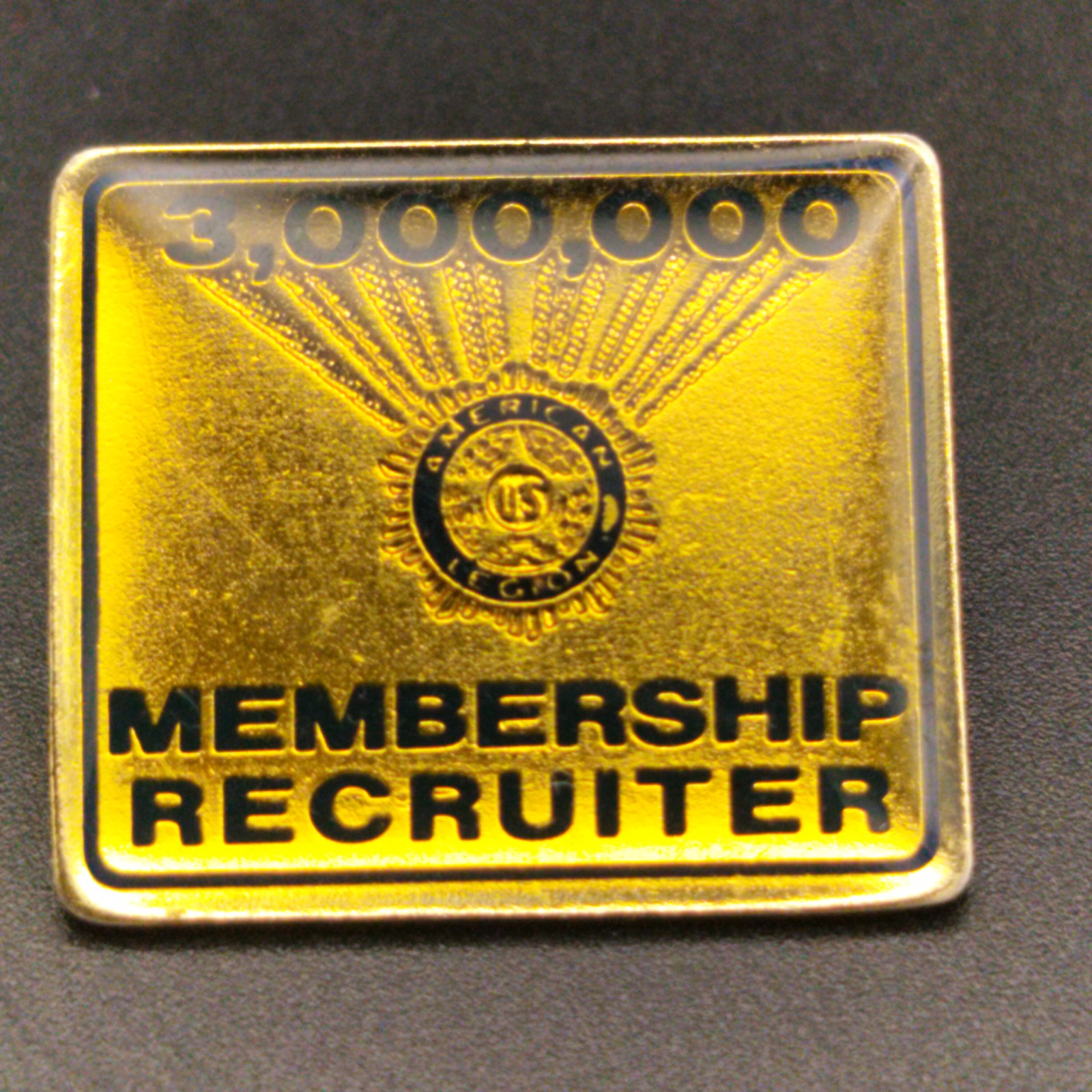 American Legion 3,000,000 Membership Recruiter Pin Badge US Veterans Group