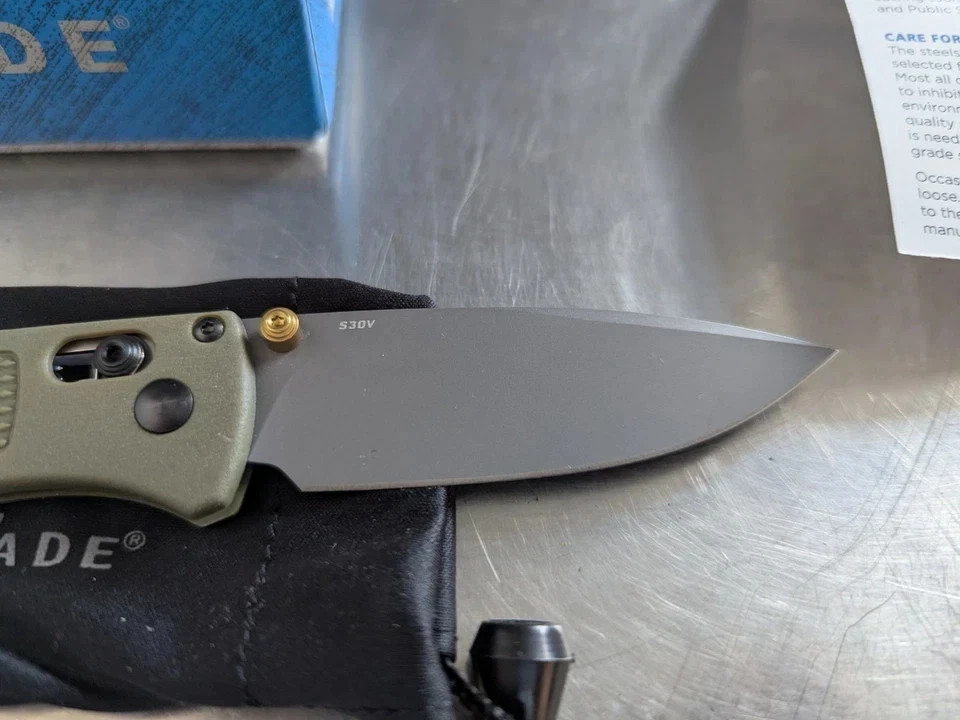 Benchmade 535 Bugout, Green Grivory Handle, CPM-S30V Blade, Folding Knife New