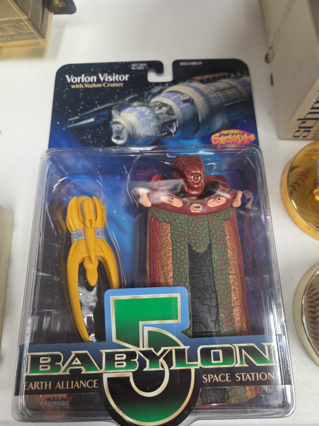 Babylon 5 Action Figure – Vorlon Visitor – (SEALED)