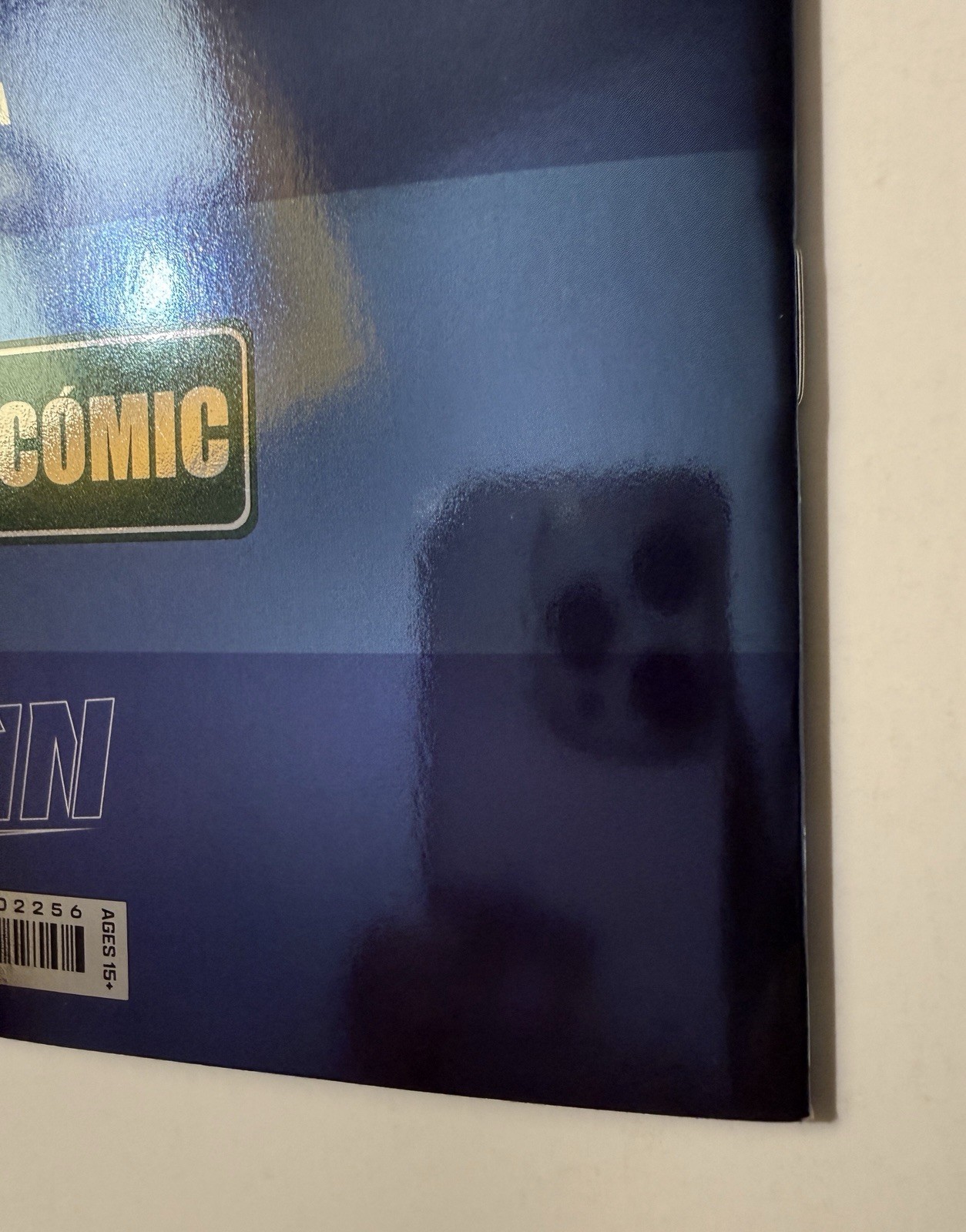 Absolute Batman #22 Dan Mora FOIL virgin variant w/COA Avenida Comic UNSIGNED
