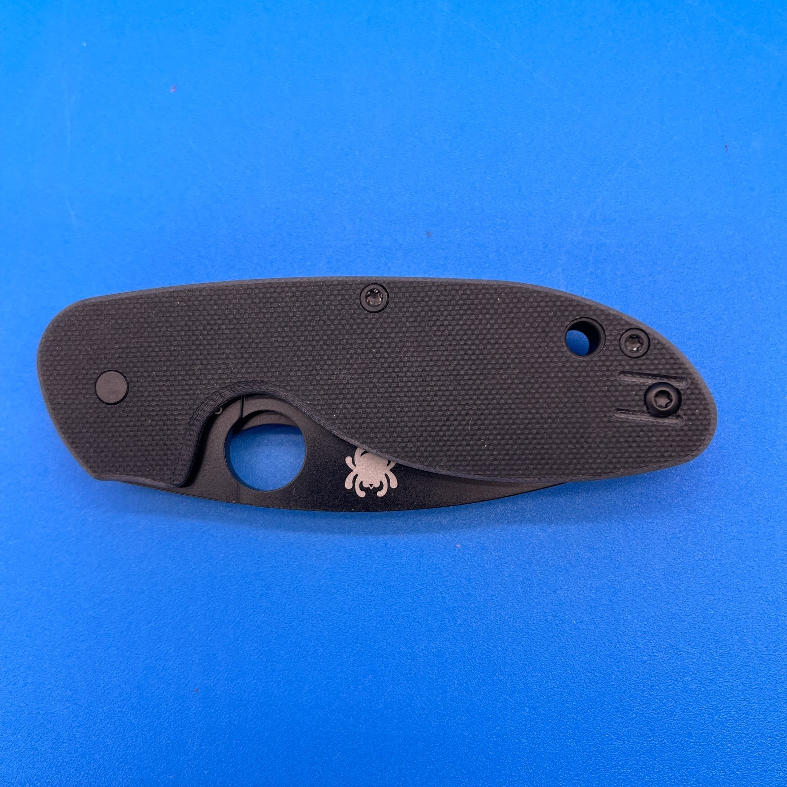 New Spyderco Efficient Knife Combo Edge Blade Black G-10 Handle – C216GPSBBK