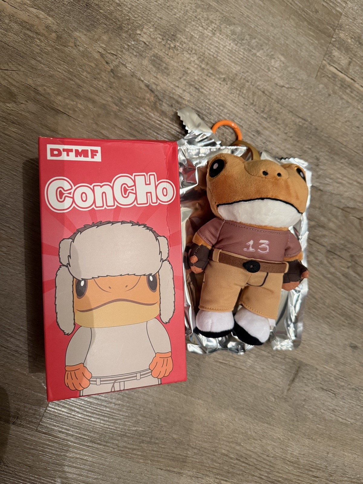 El Sapo Concho Bad Bunny DTMF Luchador #13 Red Box Limited Edition New open Bag