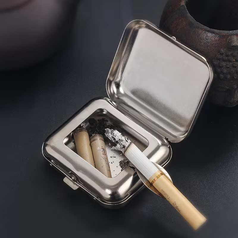 1pc,Mini Metal Ashtray Portable Small Ashtray Outdoor Portable