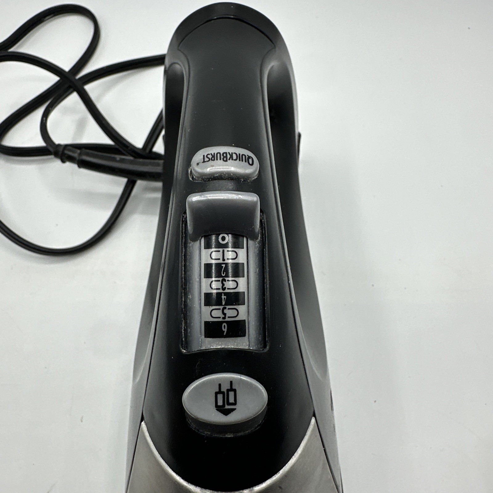 Hamilton Beach Handheld Mixer Model 62641 Works. With One Beater.
