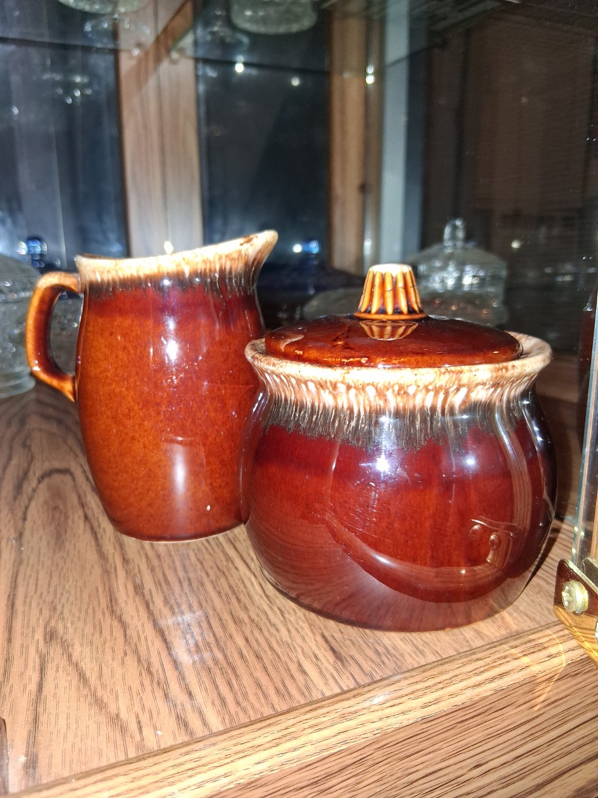 Hull Brown Drip Glazed Creamer & Lidded Sugar Bowl Set U-2-Q (3pc)