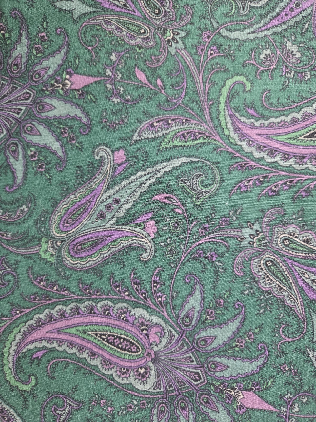 Jinny Beyer RJR Fabric Green Purple Paisley 18″ x 42″ Queen Anne’s Lace Quilting
