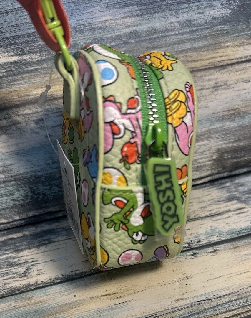 NEW Super Nintendo World Mini Yoshi Backpack Clip Keychain •EPIC Universe