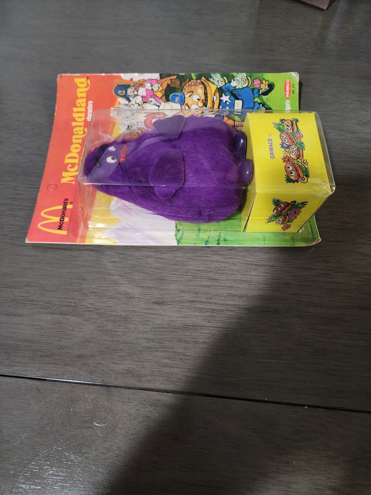 1976 REMCO MCDONALDLAND COMPLETE SET WITH EXTRA RONALD MCDONALD FIGURE.
