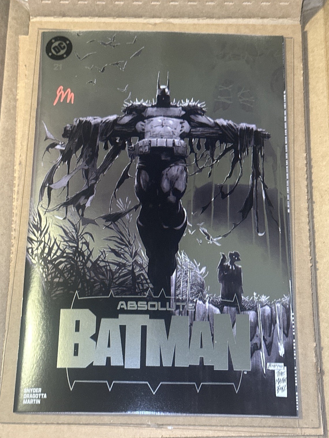 ABSOLUTE BATMAN 21 – SETH MANN SILVER SCREEN WRAPAROUND – SIGNED IN HAND