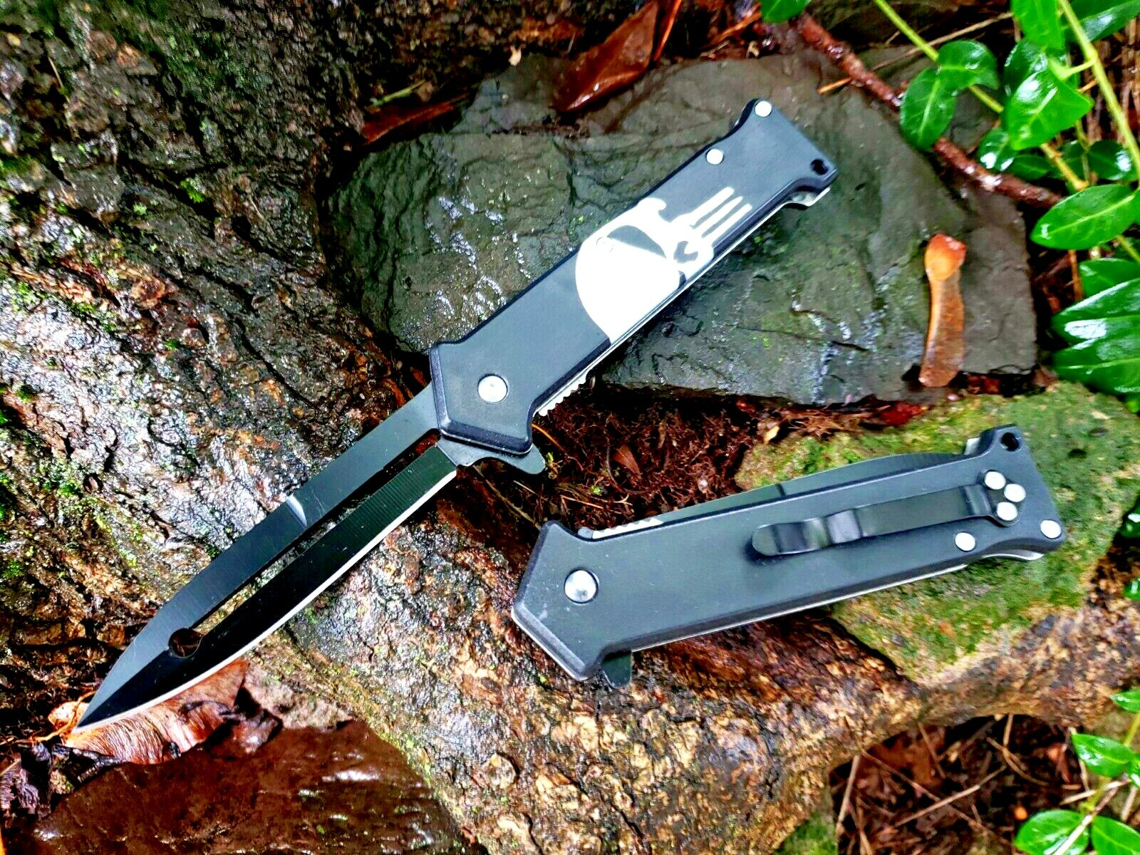 Black White Punisher Spring Assisted Pocket Knife EDC 3.4 oz Tip Up Carry Joker