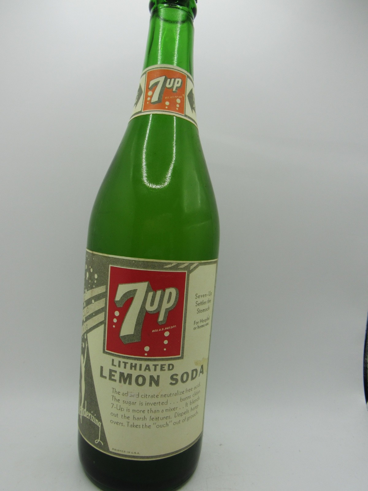 8 BUBBLE 7up Bottle – Paper Labels – Rare Quart Size – Hospital Use – 1969