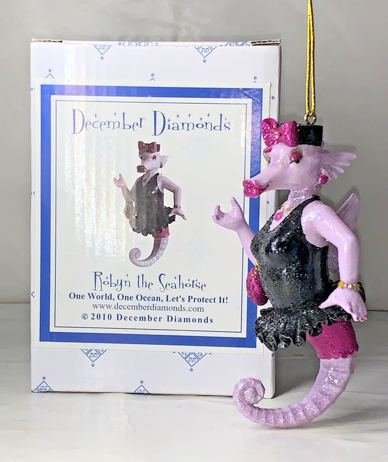 December Diamonds ~ ROBYN THE SEAHORSE #55-90918 ~ in Box