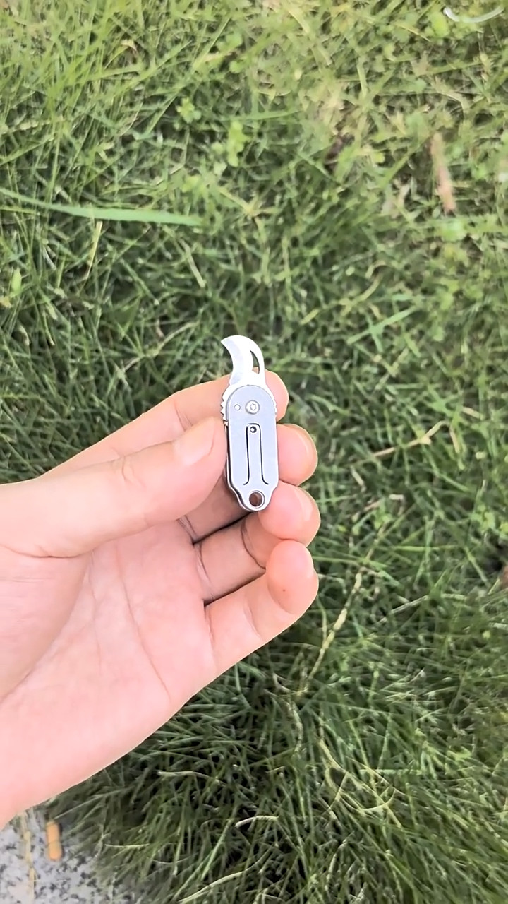 Mini Pocket Titanium Folding Knife Cutter EDC Outdoor Camping Tool Keychain