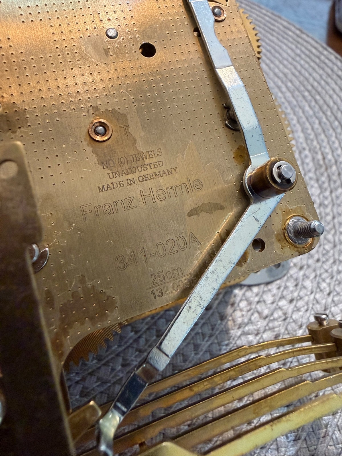 Franz Hermle Clock Movement 341-020A ( 25 cm ) for Parts or Repair