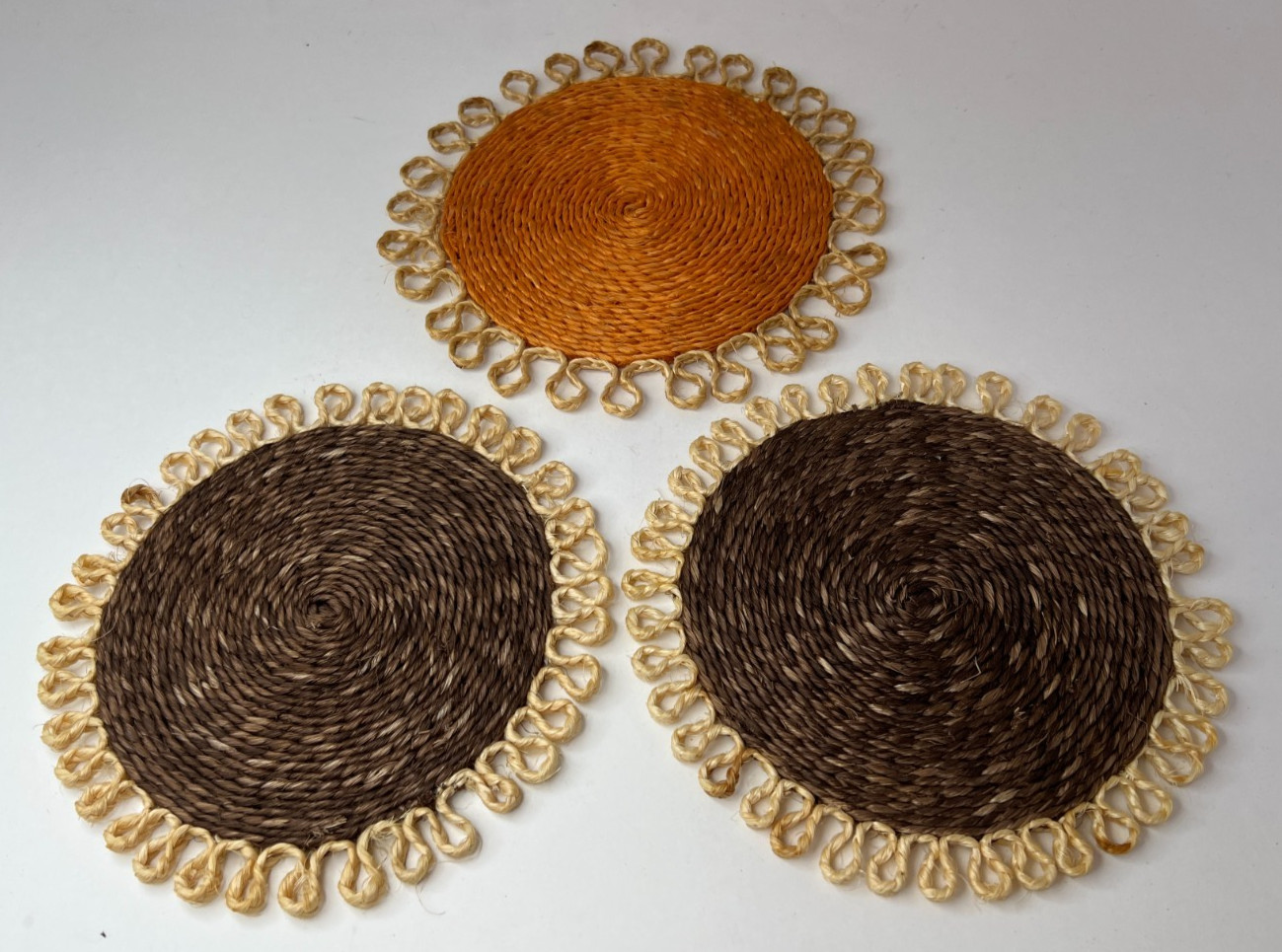 Vintage Woven Rattan Straw Trivets Set of Three 7″ Round Seagrass Hot Pads