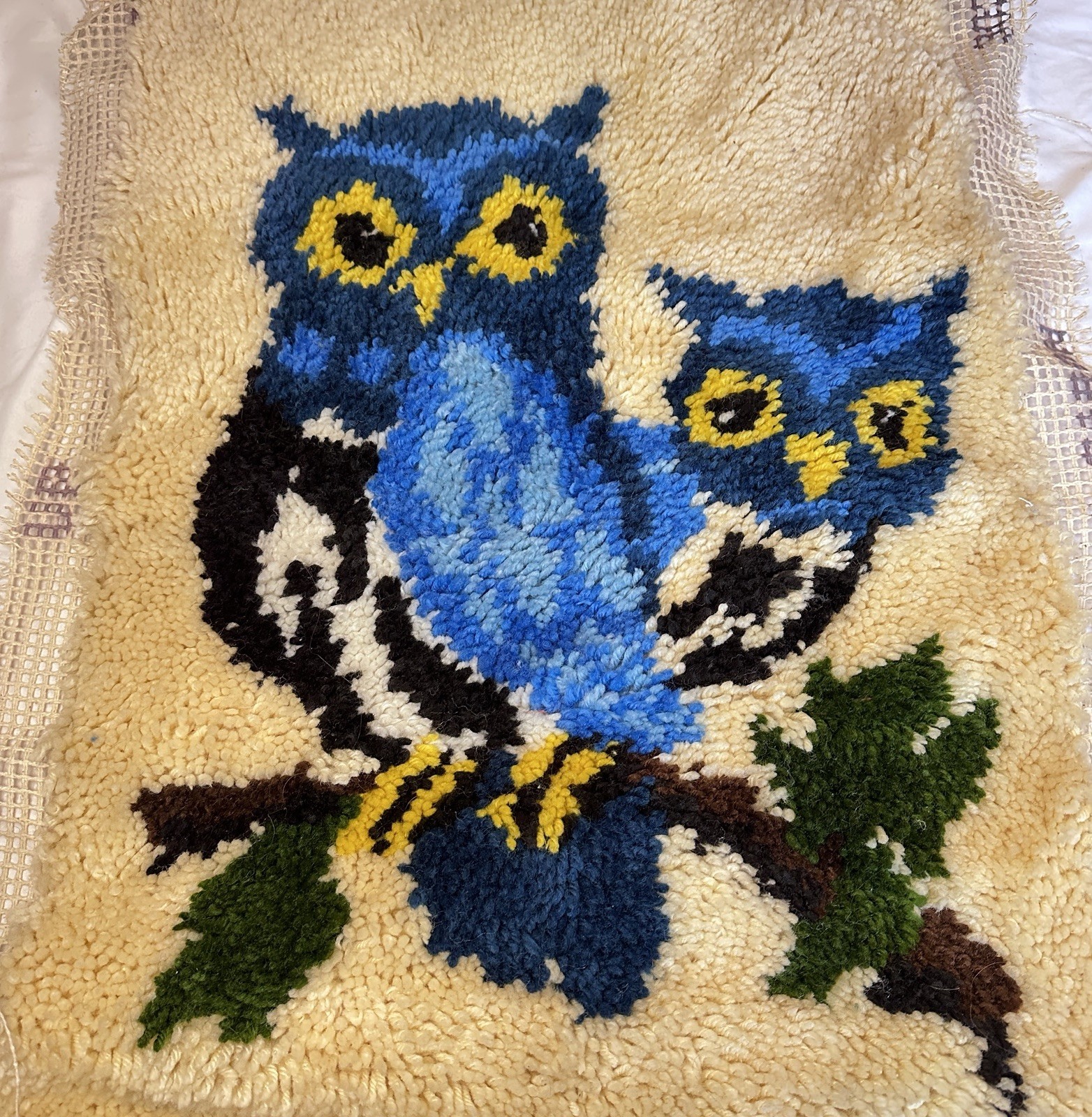 VTG Handmade 70s Mom & Baby OWLS Latch Hook Loop Rug Retro Wall Hanging MCM Boho