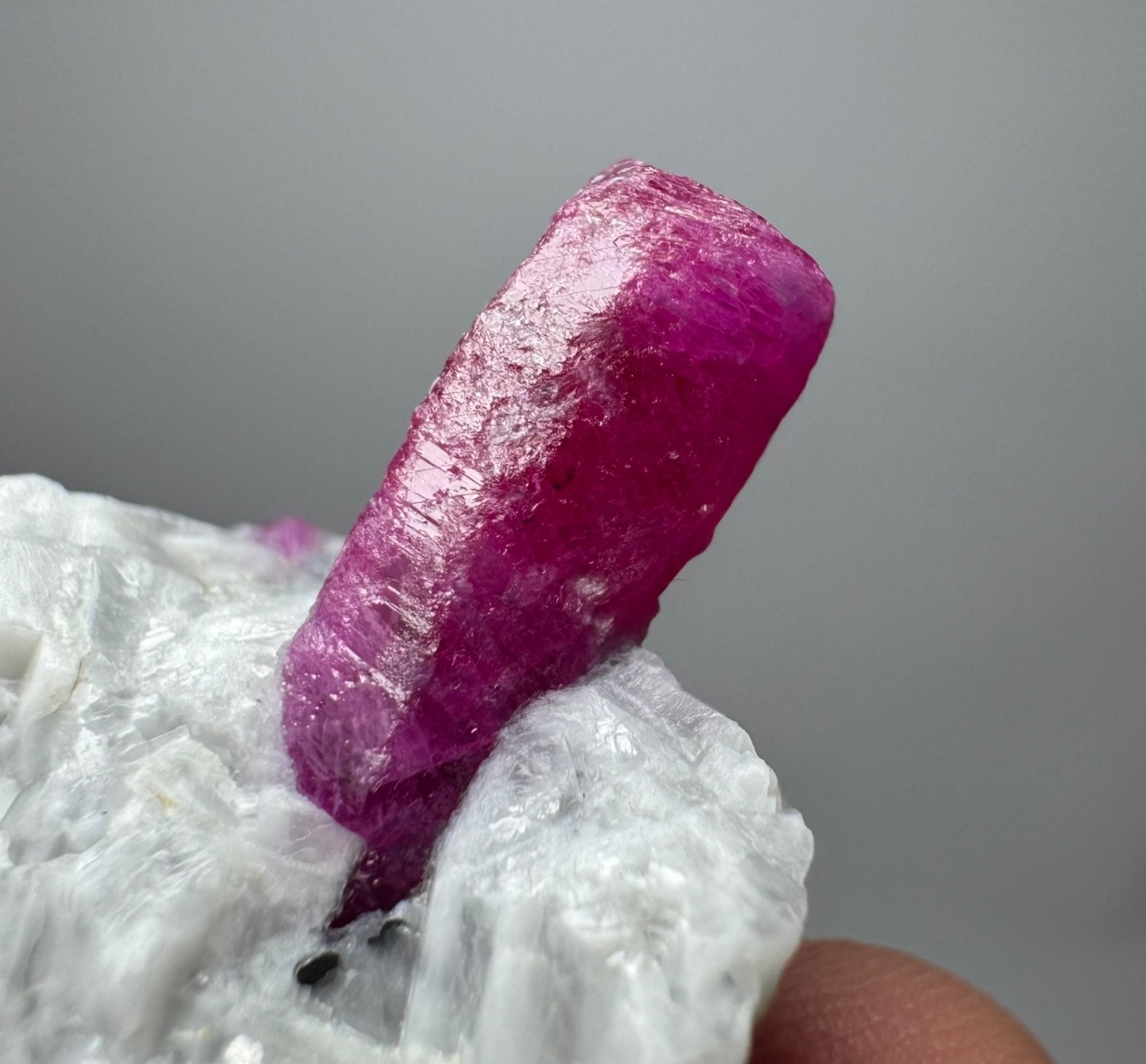 42 Ct Natural Ruby Crystal On Matrix From Jegdalak Afghanistan