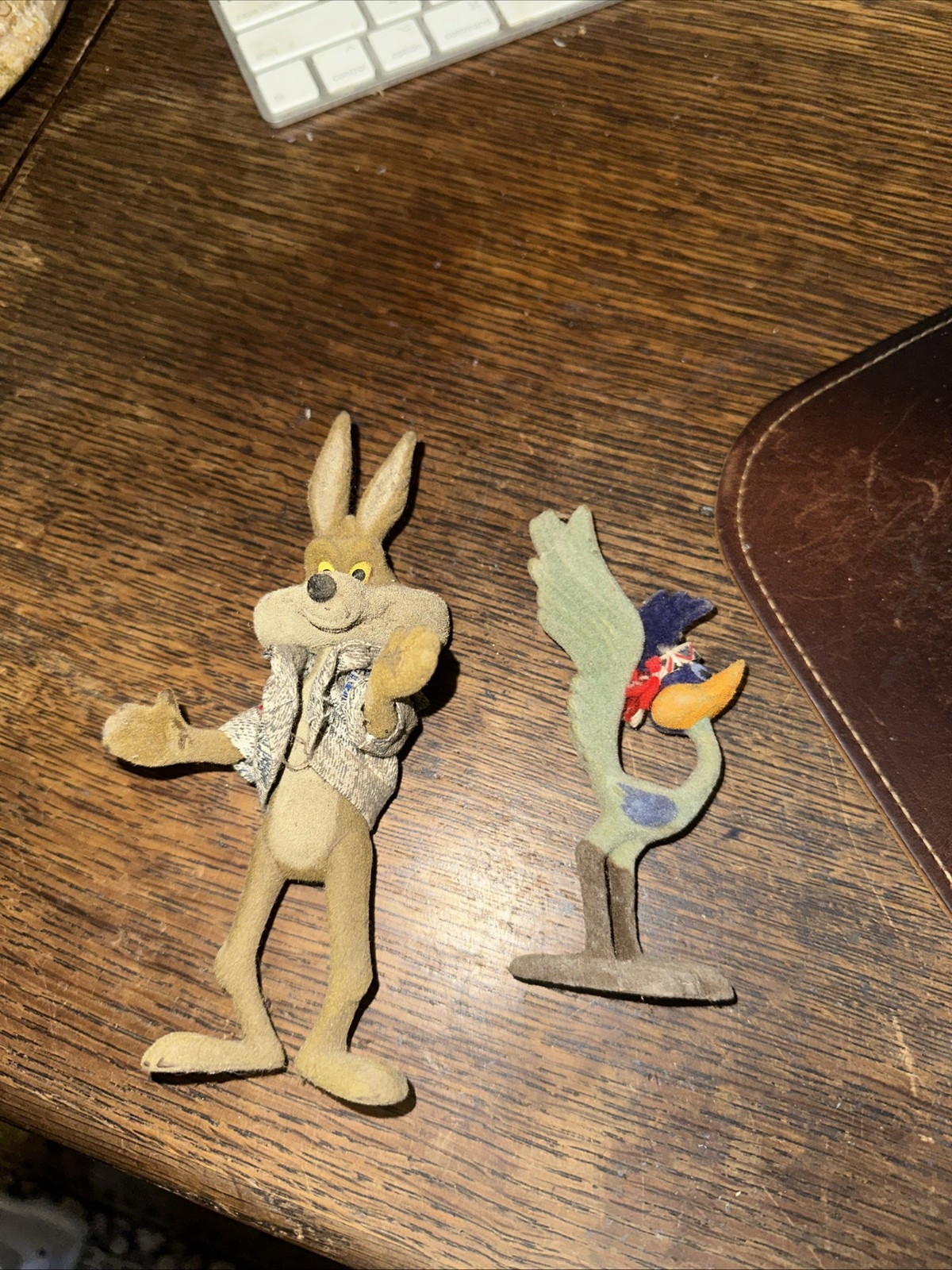 VTG 1988 Looney Tunes Wile E Coyote Road Runner Flocked Poseable Figures Western