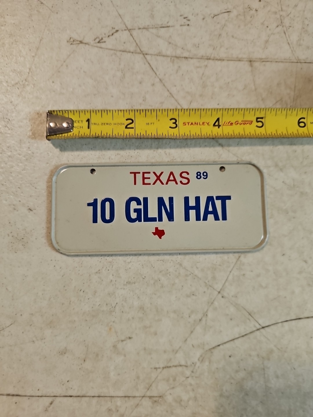 Vintage 1989 Texas Cereal Bicycle Bike License Plate 10 GLN HAT