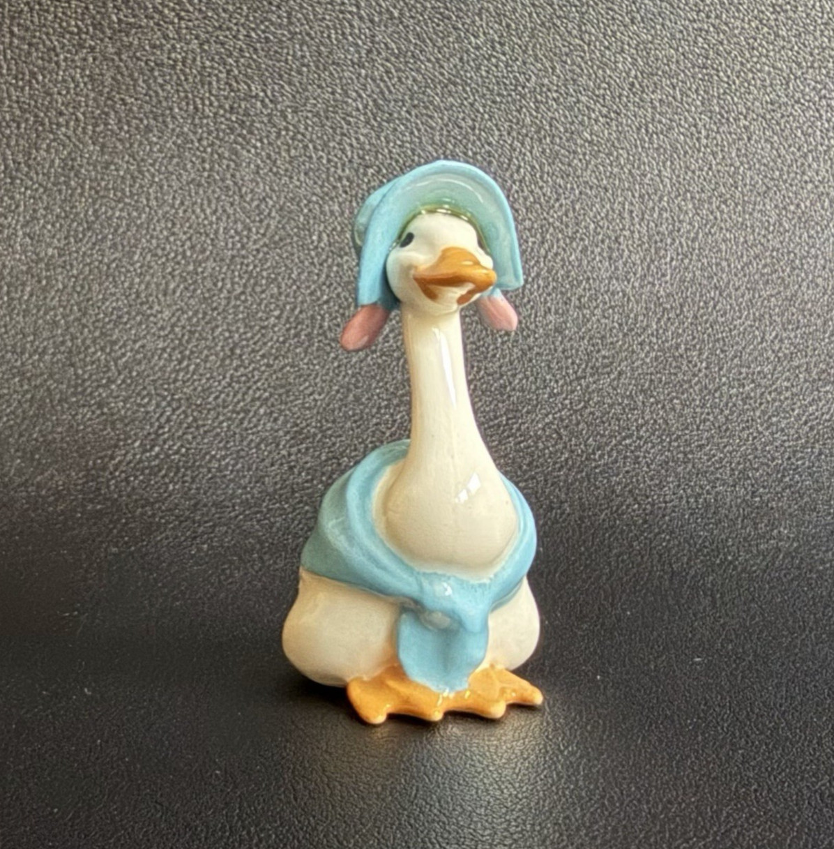 VTG Hagen Renaker New Mother Goose Bird Blue Porcelain Figurine #2057 Miniature