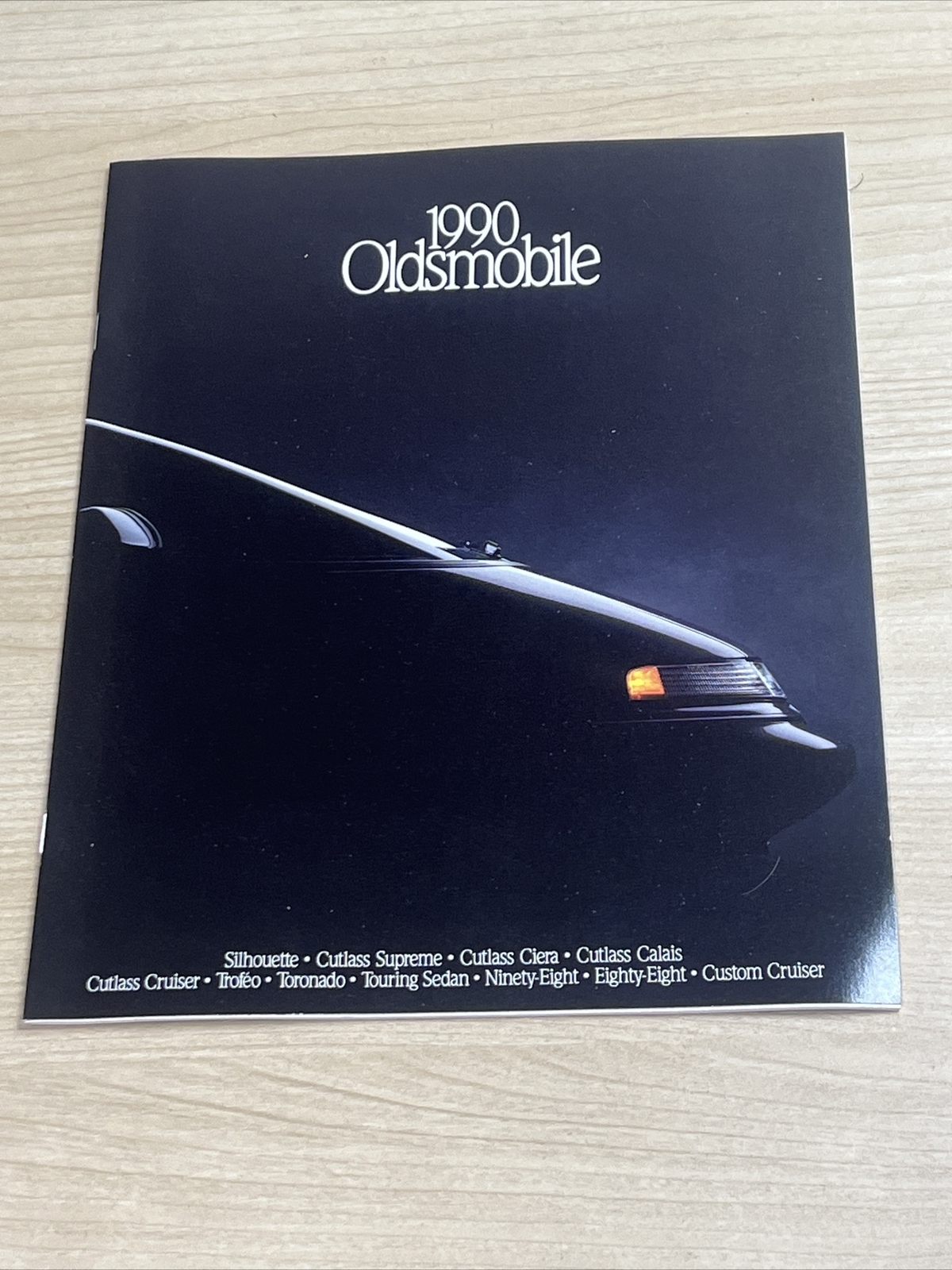 1990 Oldsmobile Silhouette Cutlass Toronado Dealer Sales Brochure Guide Catalog